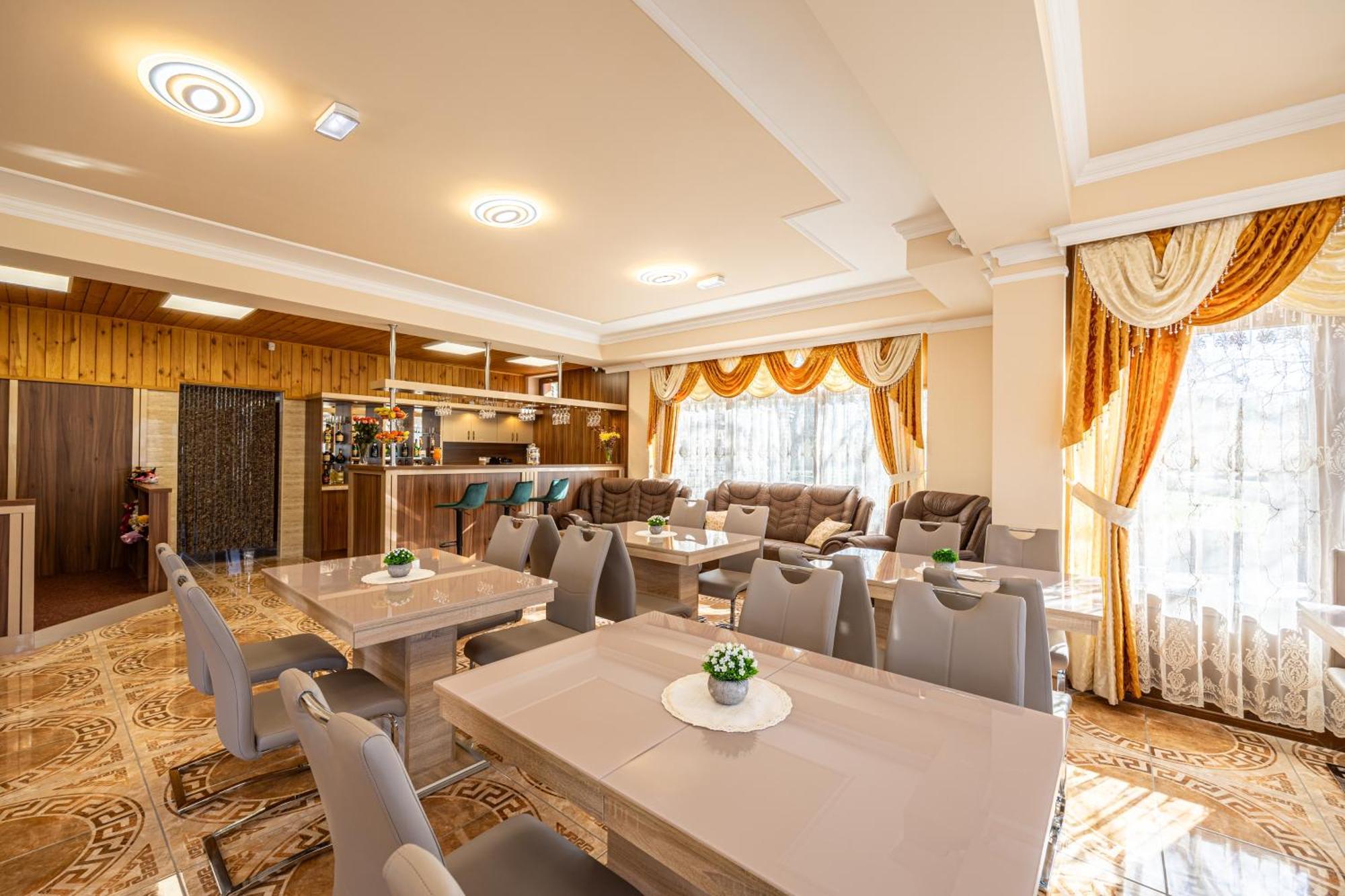 Bed and Breakfast Voeroes Alom Panzio Тісокийчке Екстер'єр фото